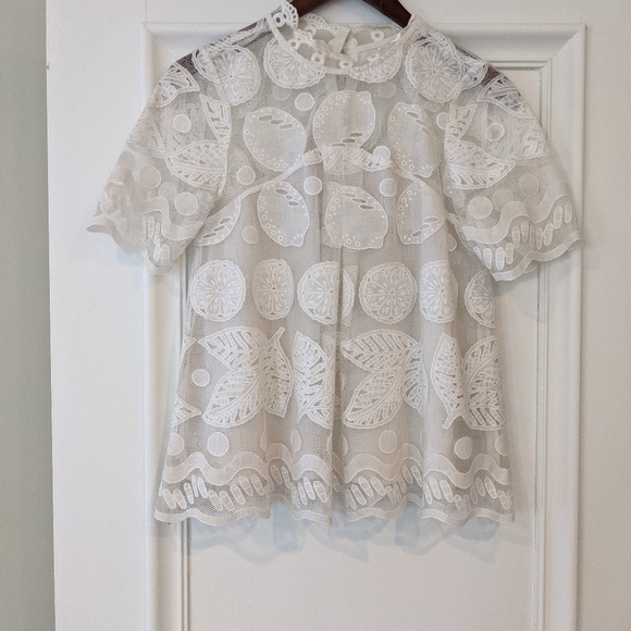 HD in Paris | White Lily Lace Lemon Blouse | 2 - Picture 8 of 12